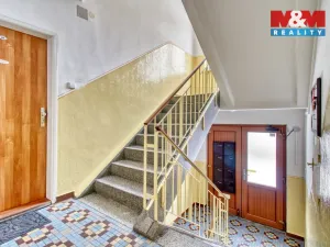 Prodej bytu 2+1, Ostrov, Myslbekova, 63 m2