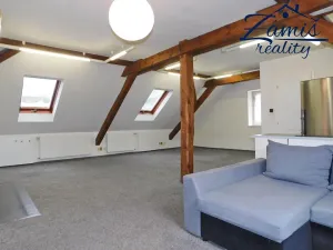 Pronájem bytu 1+kk, Lány, Berounská, 40 m2