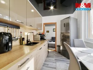 Prodej bytu 2+1, Bukovany, 51 m2