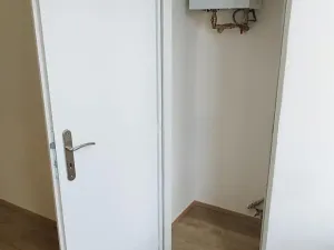 Pronájem bytu 2+kk, Praha - Holešovice, Přístavní, 46 m2