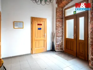 Prodej obchodního prostoru, České Budějovice - České Budějovice 1, Hradební, 615 m2