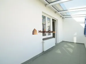 Pronájem bytu 1+kk, Praha - Nusle, Lounských, 48 m2