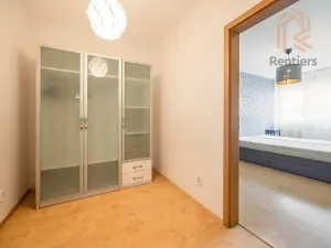 Pronájem bytu 2+1, Praha - Stodůlky, Petržílkova, 83 m2