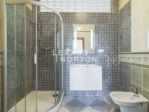 Pronájem vily, Průhonice, U Komárova, 610 m2