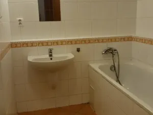 Pronájem bytu 1+kk, Praha - Strašnice, Názovská, 39 m2