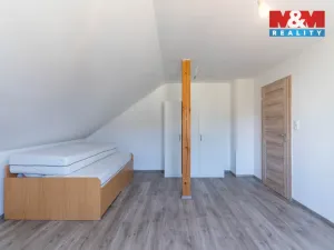 Prodej rodinného domu, Okrouhlá, 222 m2