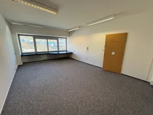 Pronájem kanceláře, Vsetín, Dolní náměstí, 194 m2