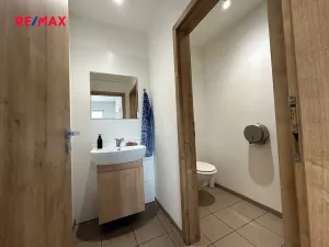 Pronájem skladu, Rašovice, 415 m2