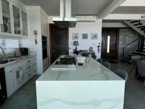 Prodej rodinného domu, Coxen Hole, Roatán, Honduras, 371 m2