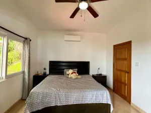 Prodej rodinného domu, Coxen Hole, Roatán, Honduras, 326 m2