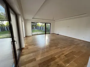 Prodej rodinného domu, Tři Dvory, 235 m2