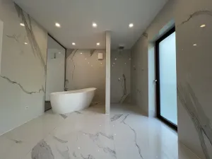 Prodej rodinného domu, Tři Dvory, 235 m2