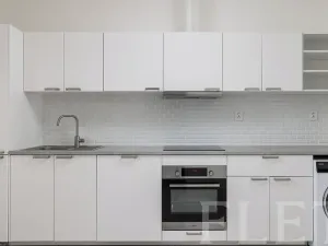 Prodej bytu 2+1, Praha - Libeň, U svobodárny, 56 m2