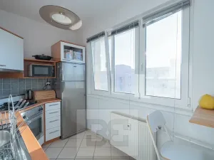 Pronájem bytu 2+1, Praha - Vokovice, Syrská, 52 m2