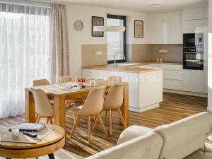 Prodej rodinného domu, Kamenice nad Lipou, nám. Husovo, 210 m2