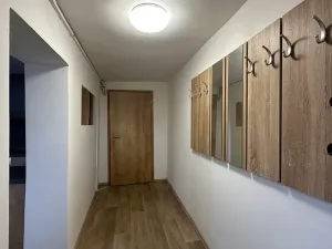 Pronájem rodinného domu, Bánov, 133 m2