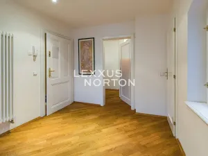 Pronájem atypického bytu, Praha - Nové Město, Odborů, 108 m2