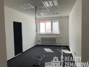 Pronájem kanceláře, Praha - Žižkov, U zásobní zahrady, 347 m2