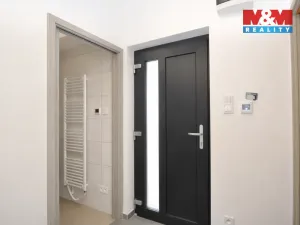 Pronájem chaty, Praha, Za Rokytkou, 35 m2