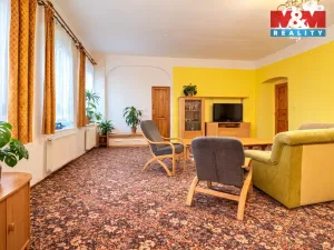 Prodej bytu 3+1, Nový Bor - Arnultovice, Gen. Svobody, 183 m2