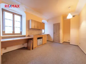 Prodej komerční nemovitosti, Šumperk, nám. Míru, 200 m2