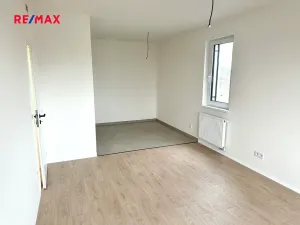 Pronájem bytu 2+kk, Praha - Strašnice, Strančická, 48 m2
