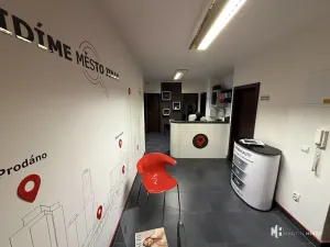 Pronájem kanceláře, Praha - Holešovice, Komunardů, 100 m2