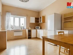 Prodej bytu 2+1, Chabařovice, Husovo náměstí, 88 m2