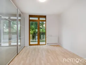 Pronájem bytu 2+kk, Praha - Prosek, Prosecká, 70 m2