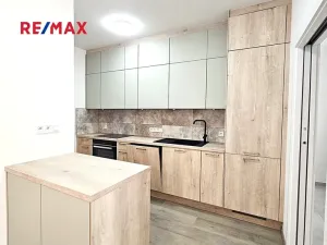 Pronájem bytu 3+kk, Praha - Nusle, Oldřichova, 94 m2