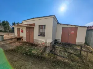 Prodej výrobních prostor, Vacov, 3000 m2
