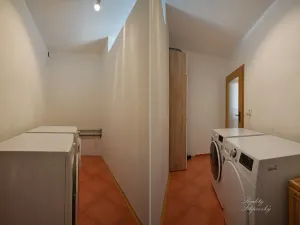 Prodej bytu 2+1, Chlumec, Stradovská, 64 m2