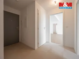 Prodej bytu 3+kk, Benešov, Dukelská, 83 m2