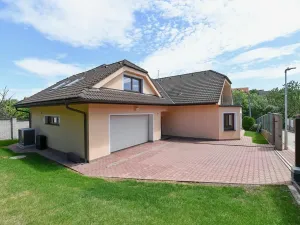 Prodej rodinného domu, Horoměřice, 350 m2