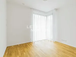 Pronájem rodinného domu, Praha - Dejvice, V Šáreckém údolí, 190 m2