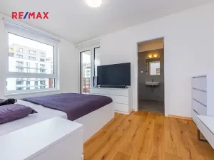 Prodej bytu 3+kk, Praha - Dolní Měcholupy, Kardausova, 84 m2