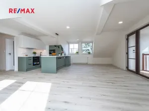 Pronájem bytu 2+kk, Dobříč, 80 m2