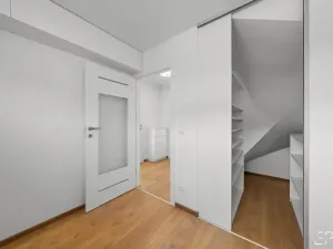 Pronájem rodinného domu, Praha - Vinoř, Lipoltická, 114 m2