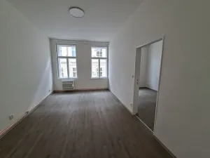 Pronájem bytu 2+1, Praha - Žižkov, Krásova, 44 m2