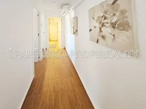 Prodej bytu 4+kk, Torrevieja, Španělsko, 65 m2