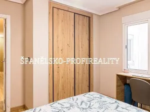 Prodej bytu 4+kk, Alicante, Španělsko, 102 m2