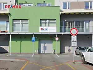 Pronájem garážového stání, Kolín, Antonína Dvořáka, 15 m2