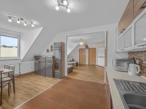 Prodej bytu 3+1, Teplice, U Hadích lázní, 73 m2