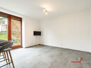 Pronájem bytu 2+kk, Hradec Králové - Roudnička, Roudničská, 41 m2