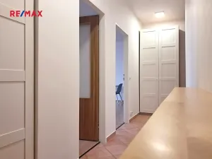 Pronájem bytu 2+kk, Praha - Hlubočepy, Voskovcova, 55 m2