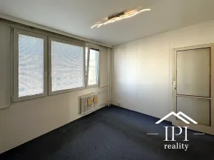 Prodej bytu 3+1, Praha - Podolí, Kaplická, 61 m2