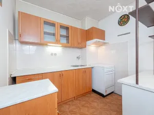 Pronájem bytu 3+1, Pardubice, Valčíkova, 70 m2