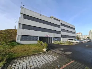 Pronájem garážového stání, Praha - Černý Most, Bryksova, 12 m2