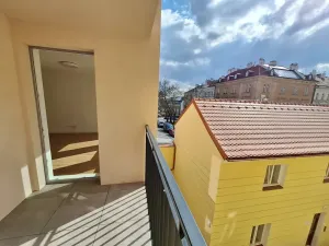 Pronájem bytu 2+kk, Praha - Vinohrady, Varšavská, 60 m2