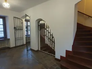 Pronájem kanceláře, Praha - Staré Město, Týnská, 122 m2